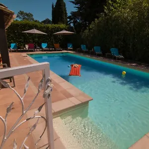 https://villa-carpe-diem-la-roquette-sur-siagne.fr-provencehotel.com